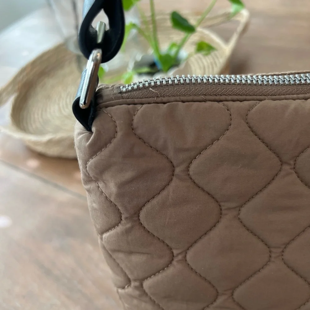 Banana Republic Quilted Purse - Picture 2 of 9